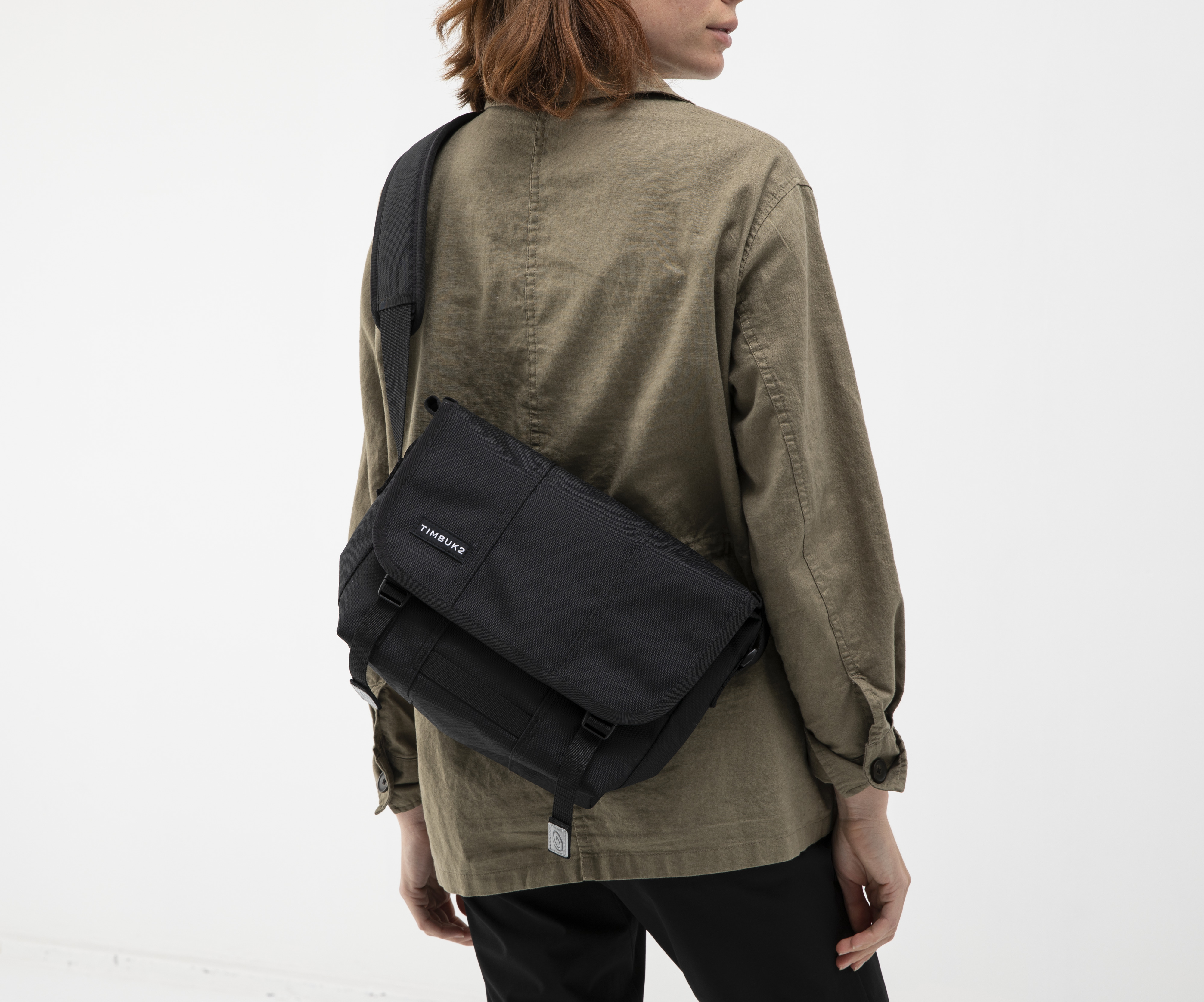 バッグ timbuk2 classic messenger bag s black TIMBUK2 CLASSIC MESSENGER ECO Classic Messenger Bag M Black