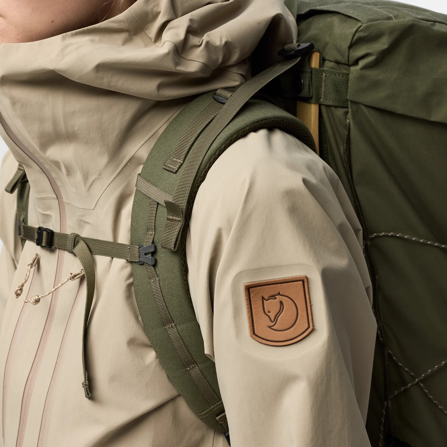 Fjällräven Kajka X-Lätt 45 Trekking backpack green 45 Liters / S-M